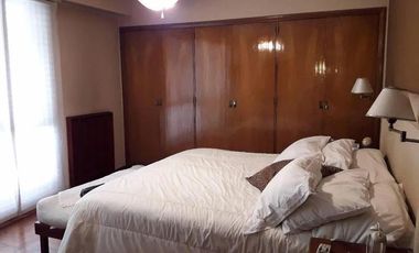 Casa en venta - 4 Dormitorio 2 Baños - 569mts2 - Quilmes