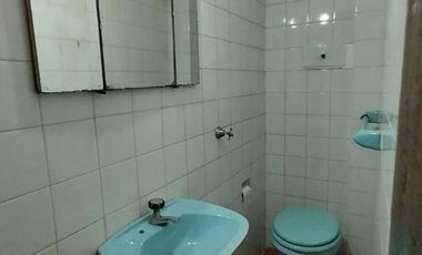 Casa en venta - 2 Dormitorios 2 Baños - 85mts2 - Quilmes
