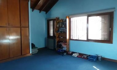 Casa en venta - 2 Dormitorios 2 Baños - 85mts2 - Quilmes