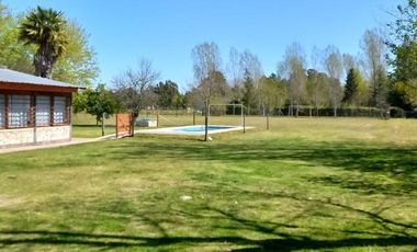 Casa en venta - 2 Dormitorios 1 Baño - Cochera - Abasto, La Plata