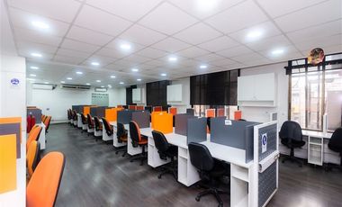 Oficina en Arriendo en Arriendo call center por posición frente al Teatro Municipal