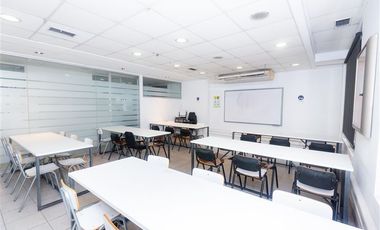 Oficina en Arriendo en Arriendo call center por posición frente al Teatro Municipal