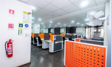 Oficina en Arriendo en Arriendo call center por posición frente al Teatro Municipal