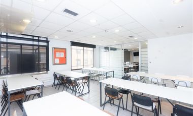 Oficina en Arriendo en Arriendo call center por posición frente al Teatro Municipal