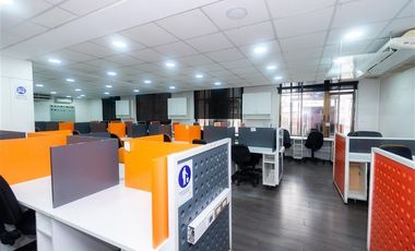 Oficina en Arriendo en Arriendo call center por posición frente al Teatro Municipal