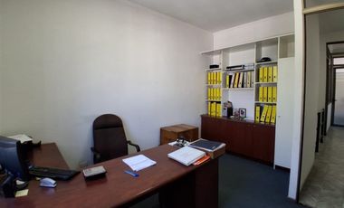 Oficina en Arriendo en Madrid entre Santa Elvira y Victoria