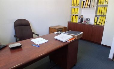 Oficina en Arriendo en Madrid entre Santa Elvira y Victoria