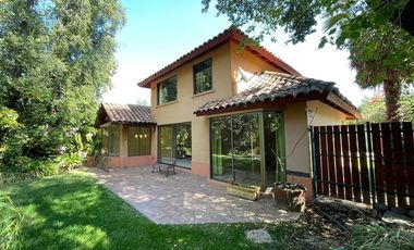 Casa en Arriendo en Hacienda El Peñon