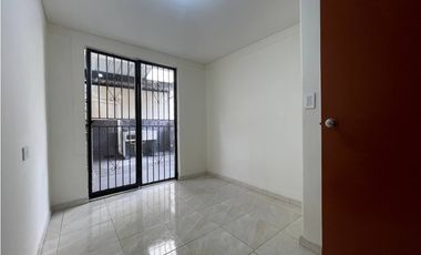 SE ALQUILA AMPLIA CASA MULTIFAMILIAR EN NUEVA TEQUENDAMA SUR DE CALI