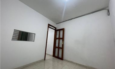 SE ALQUILA AMPLIA CASA MULTIFAMILIAR EN NUEVA TEQUENDAMA SUR DE CALI