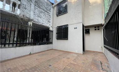 SE VENDE CASA UNIFAMILIAR DOS PISOS EN CANDELARIA POBLADO CAMPESTRE