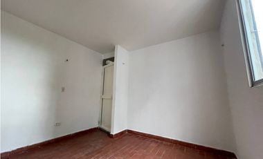 SE VENDE CASA UNIFAMILIAR DOS PISOS EN CANDELARIA POBLADO CAMPESTRE
