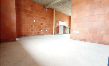 SE VENDE CASA DOS PISOS EN MANZANARES CIUDAD DEL CAMPO