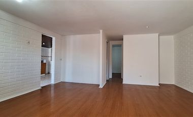 Casa en Arriendo en Pasaje los Yuyos, Villa La Foresta /Metro protectora