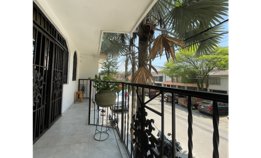 SE ALQUILA HERMOSA OFICINA 3 PISOS EN EL NORTE DE CALI VILLA DEL PRADO
