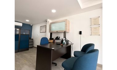 SE ALQUILA HERMOSA OFICINA 3 PISOS EN EL NORTE DE CALI VILLA DEL PRADO
