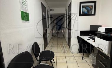 Edificio - Oficinas en Renta en Centro