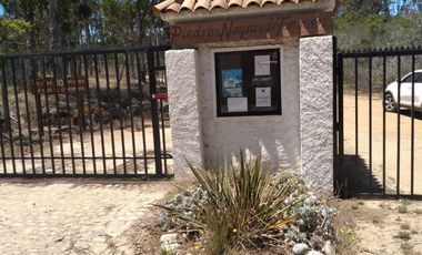 Se vende hemosa parcela Condominio Piedra Negras de Tunquen