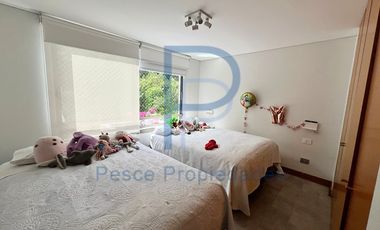 CASA AMOBLADA EN EL EXCLUSIVO SECTOR GOLF DE MANQUEHUE