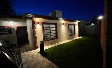 Casa quinta en venta - 1 Dormitorio 1 Baño - Cocheras - 774Mts2 - General Rodríguez