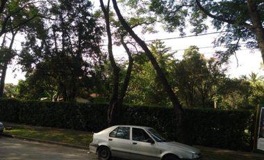 Casa en venta - 4 Dormitorios 2 Baños - 1.680Mts2 - Florencio Varela