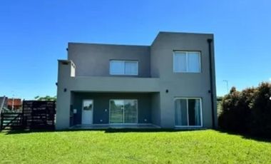 Casa en  San Ramon, Pilar del este.