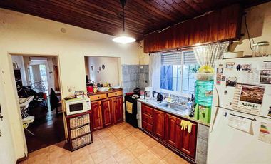 Casa en venta - 4 Dormitorios 2 Baños - Cochera - 500mts2 - Coronel Brandsen