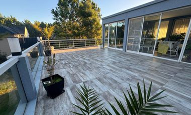 Casa en Barrio Cerrado La Herradura Pinamar