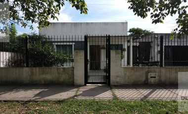 Amplia y luminosa Casa en Longchamps