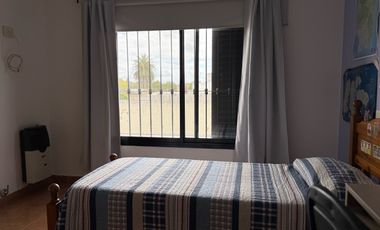 ¡Maravillosa casa en el corazón de la ciudad de Roque Pérez!