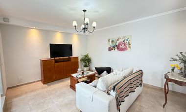 ¡Maravillosa casa en el corazón de la ciudad de Roque Pérez!