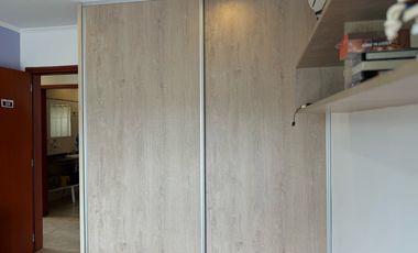 ¡Maravillosa casa en el corazón de la ciudad de Roque Pérez!