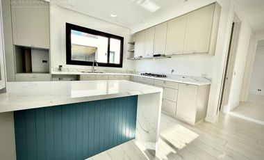 Casa de 6 Ambientes en Venta al Golf en La Reserva Cardales - Sofitel