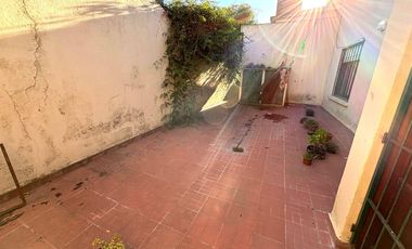 Casa en  venta barrio Porque Luro