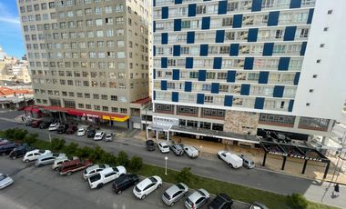 Edif. Avenida piso 10 - 3 Ambientes - Miramar