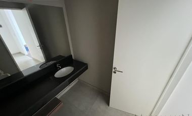 Venta Oficina en Meridiano Bussiness Center, panamericana km 52