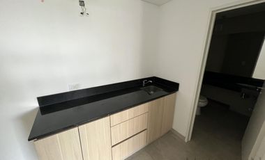 Venta Oficina en Meridiano Bussiness Center, panamericana km 52