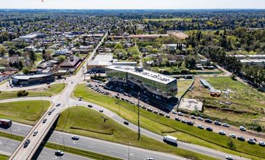 Venta Oficina en Meridiano Bussiness Center, panamericana km 52