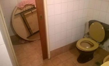 Casa en venta - 4 Dormitorios 4 Baños - Cocheras - 303Mts2 - Lanús