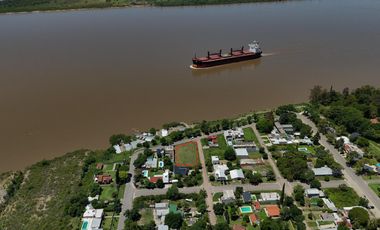 Lote de terreno en Capitan Bermudez.