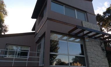 Casa en venta - 3 Dormitorios 2 Baños - 605Mts2 - Sierra de Los Padres