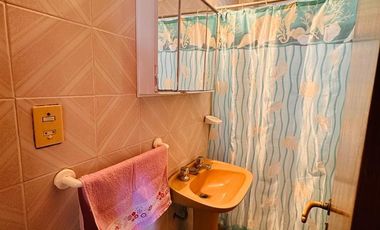 Casa en venta - 2 Dormitorios 2 Baños - 118Mts2 - Las Toninas