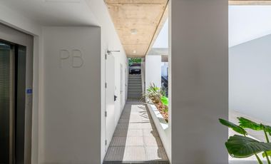 Departamento de tres ambientes a la venta en Sarandi