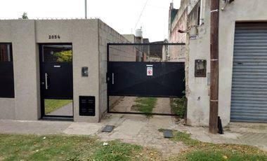 Casa Bella Vista en venta 5 dormitorios - faltan terminaciones