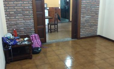 Casa en venta - 4 Dormitorios 4 Baños - Cochera - 540Mts2 - Villa Morra I, Pilar