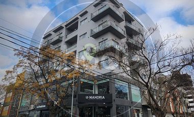 Depto. dos ambientes en 3er piso en Santa Teresita