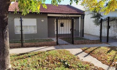 PH en venta - 2 Dormitorios 1 Baño - 121Mts2 - Alejandro Korn