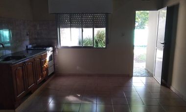 PH en venta - 2 Dormitorios 1 Baño - 121Mts2 - Alejandro Korn