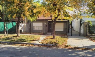 PH en venta - 2 Dormitorios 1 Baño - 121Mts2 - Alejandro Korn