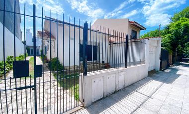 Casa en  venta con jardín